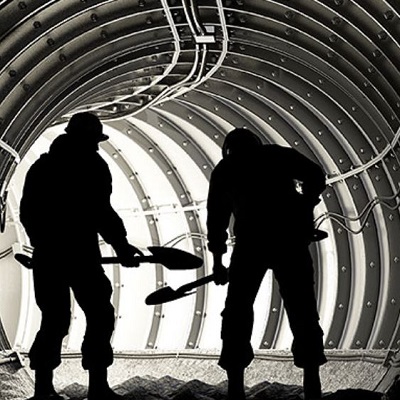 Kevin Chase pens article on the risks of dust and airborne particles in confined spaces for ISHN mag