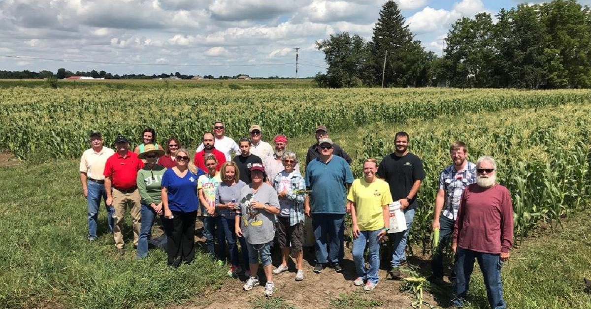 DICKEYjohn for Dinner How the Auburn Ag Company Puts Food on Illinois Tables TSI