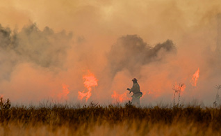 Building Resilient Air Quality Monitoring for Disaster Response and Management