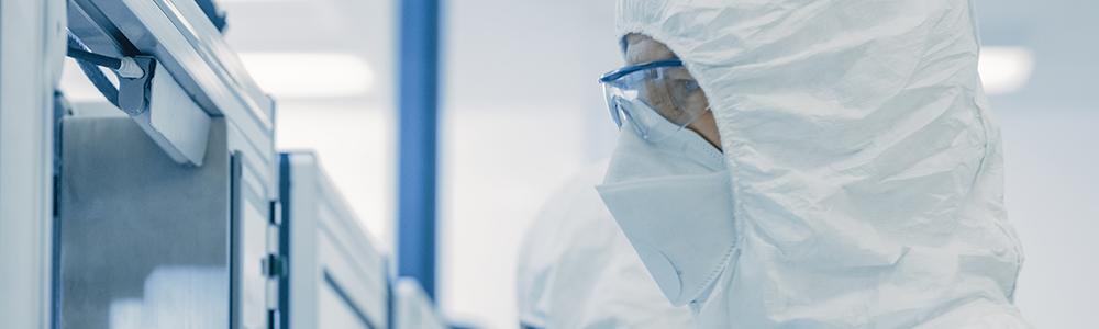 Semiconductor Cleanroom worker
